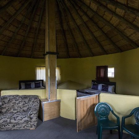 Mokhotlong Sani Stone Lodge מראה חיצוני תמונה