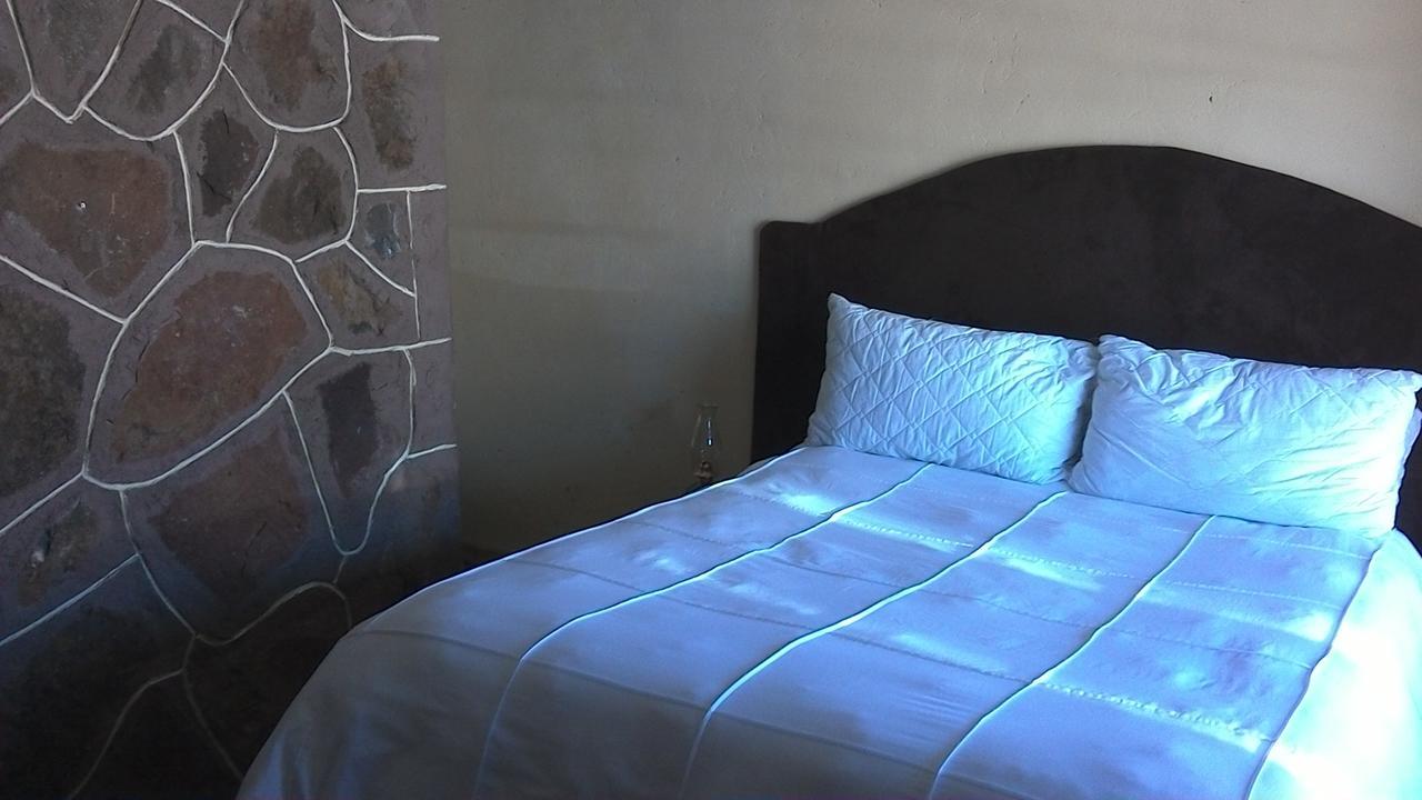 Mokhotlong Sani Stone Lodge מראה חיצוני תמונה
