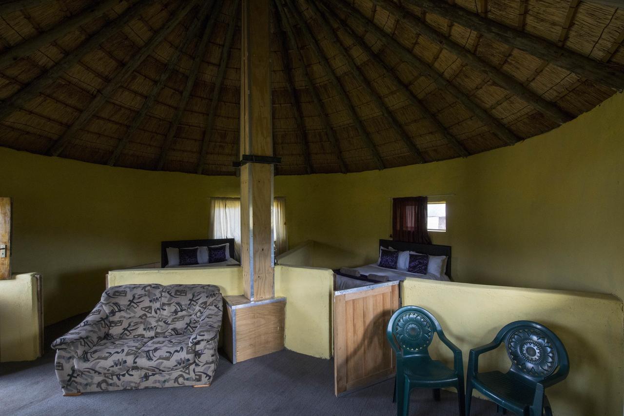 Mokhotlong Sani Stone Lodge מראה חיצוני תמונה